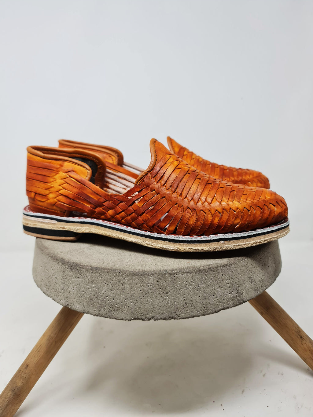 Men's Huaraches, light brown Mexican shoes with leather sole