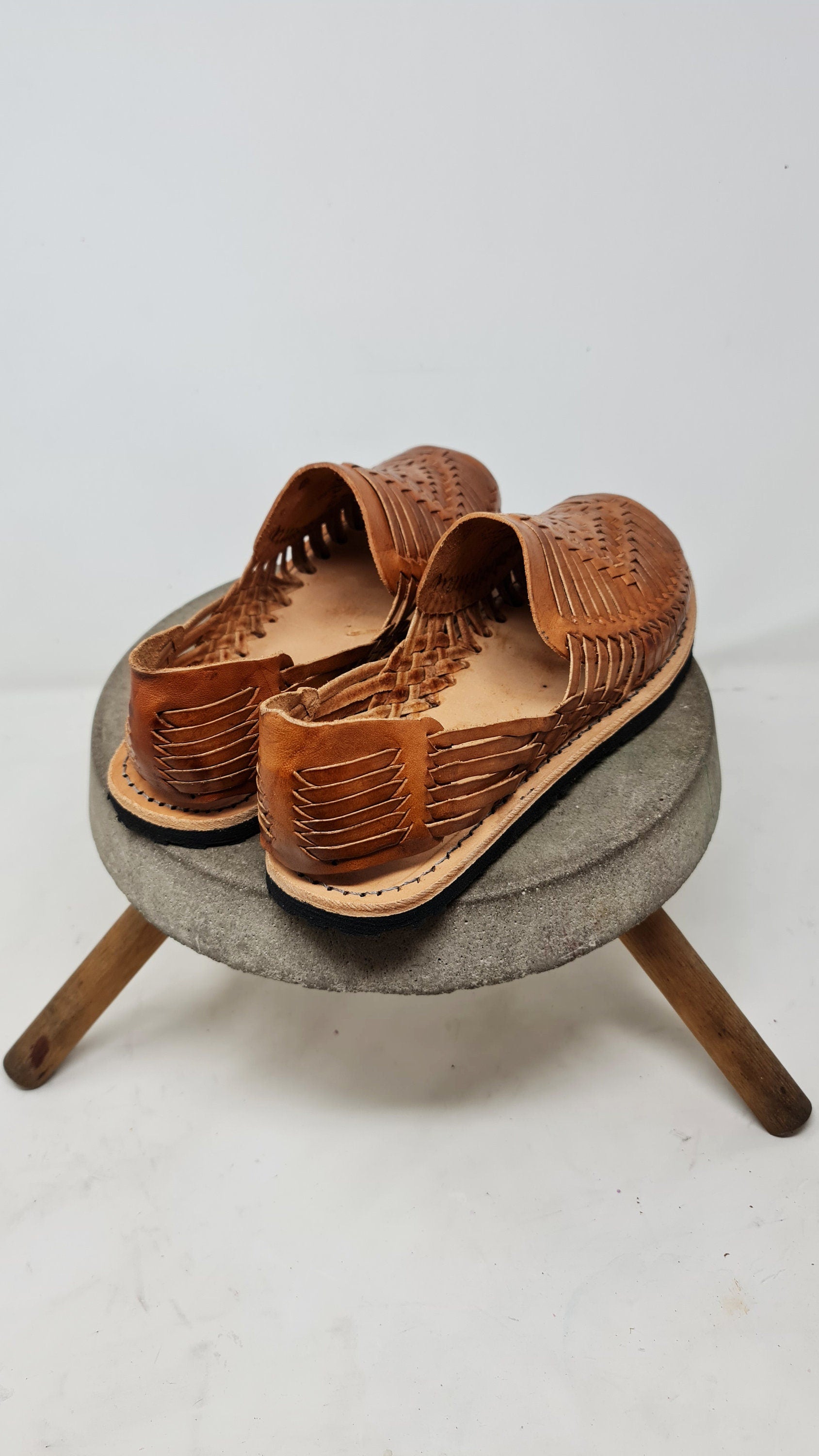 Men's brown huaraches, handmade open-toe leather sandals
