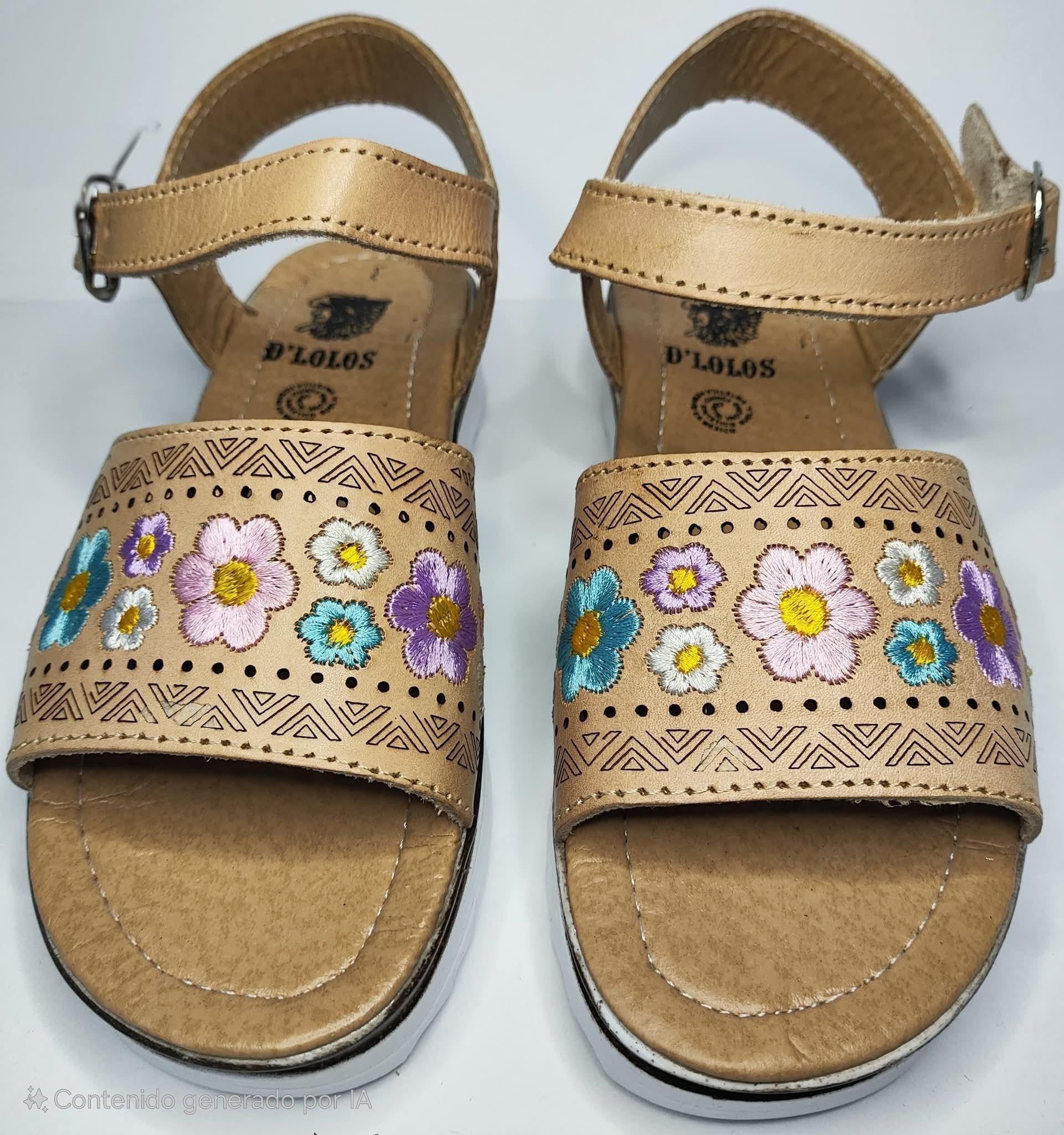 Handmade huaraches for women with embroidered flowers | Ankle strap and high sole | Comfortable, cool, and colorful