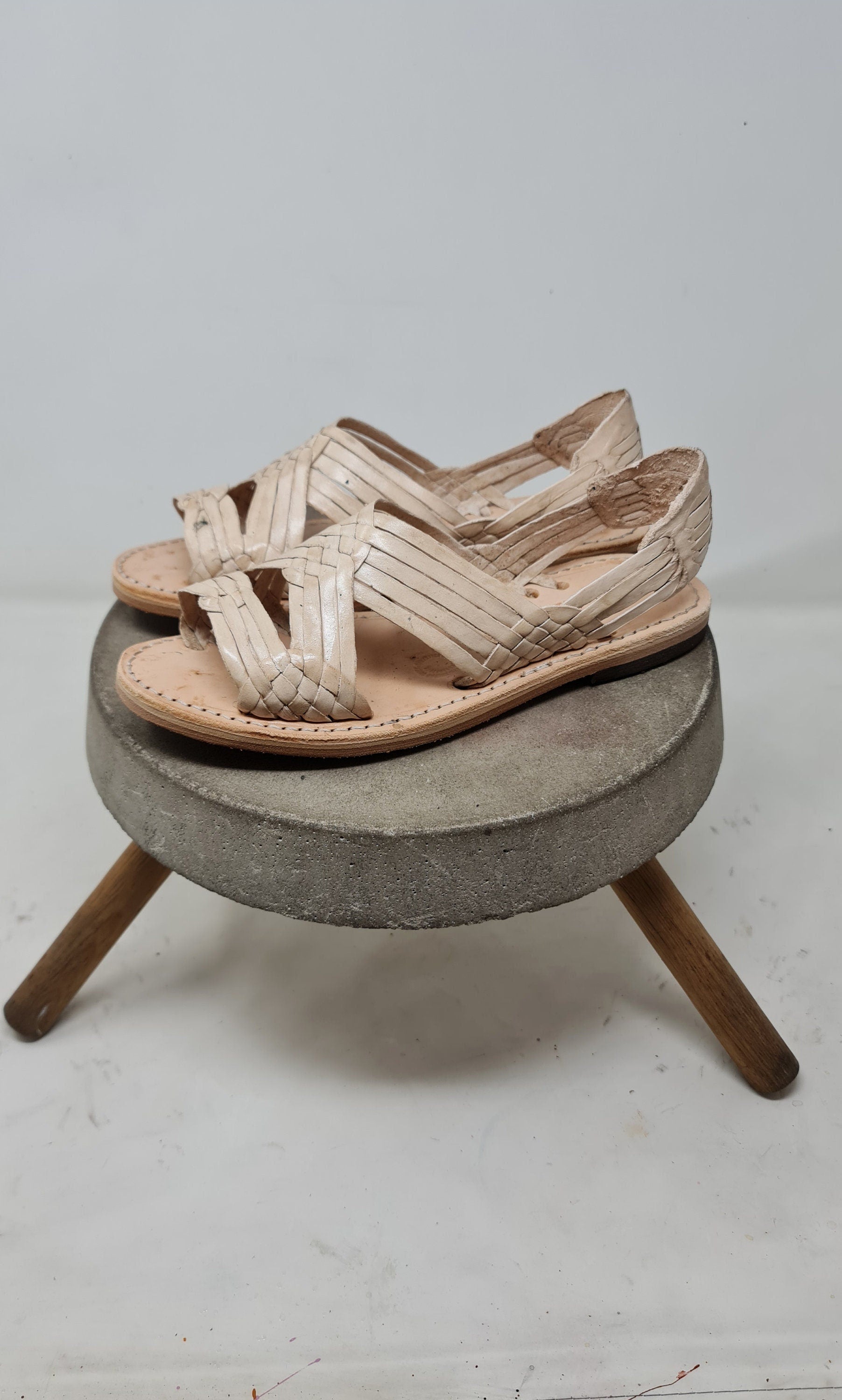 Women's huarache sandals, beige Mexican huaraches for women