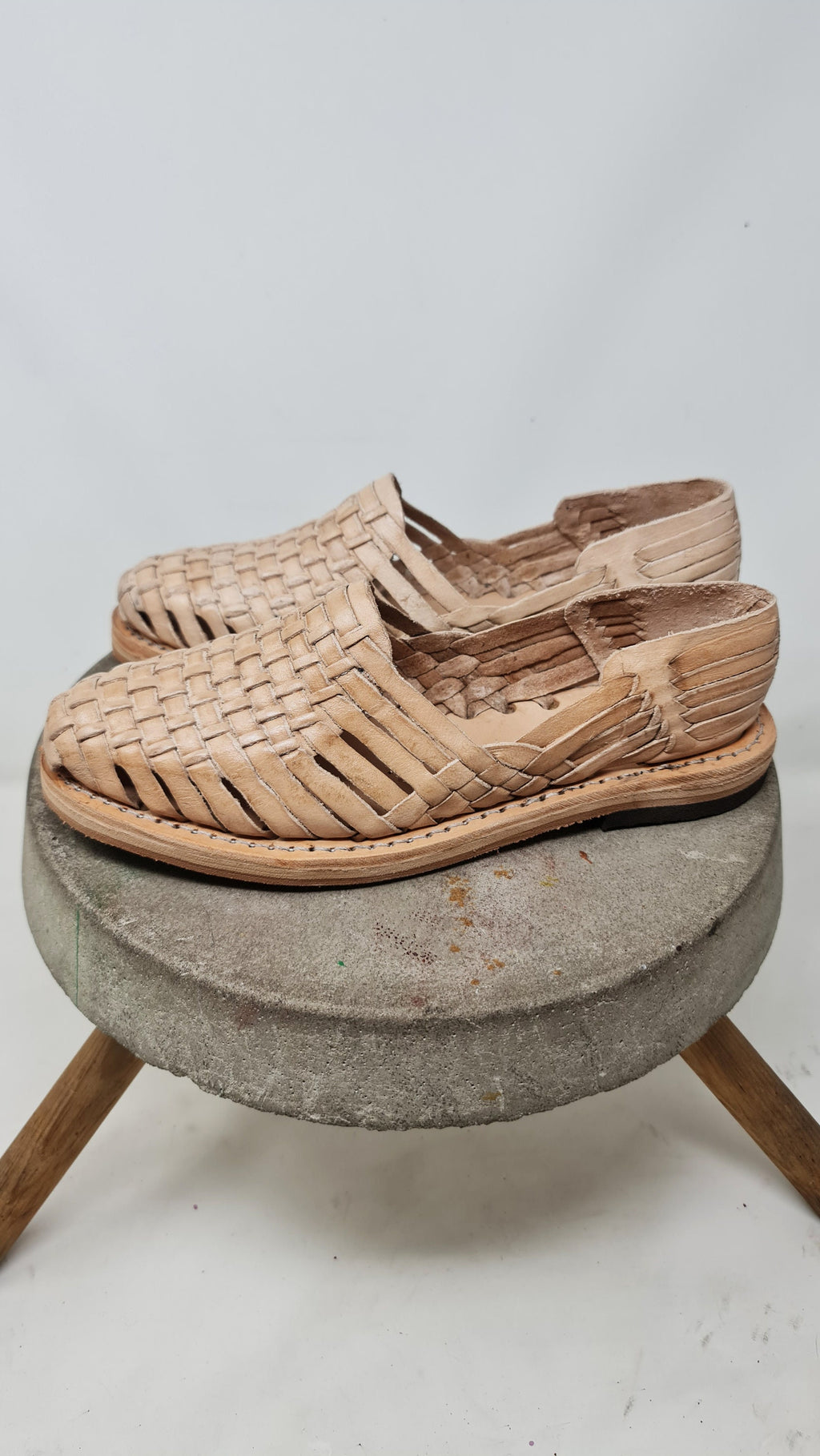 Mexican natural-colored huaraches for women, fresh handmade shoes