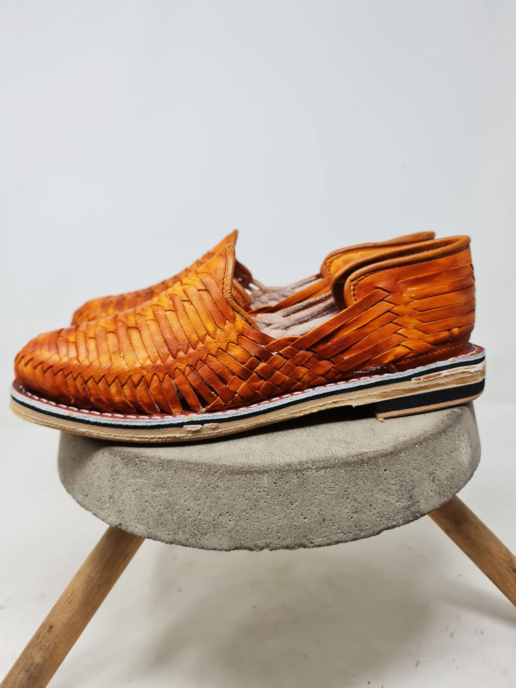 Men's Huaraches, light brown Mexican shoes with leather sole
