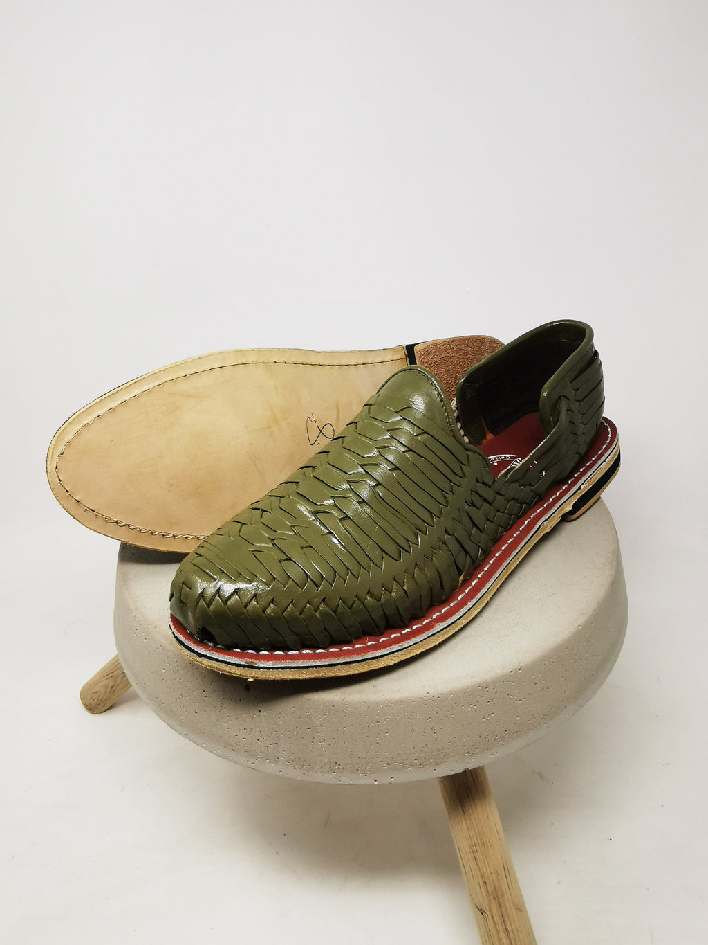 Men's Huaraches in Military Green - Comfort and Style with Every Step