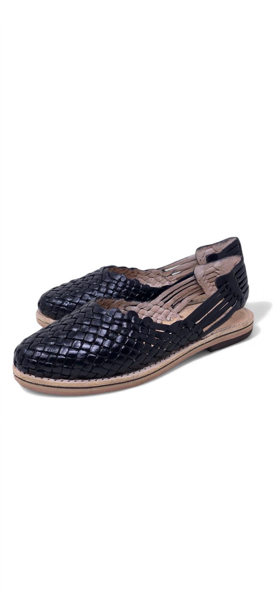 Women's woven huaraches, top view