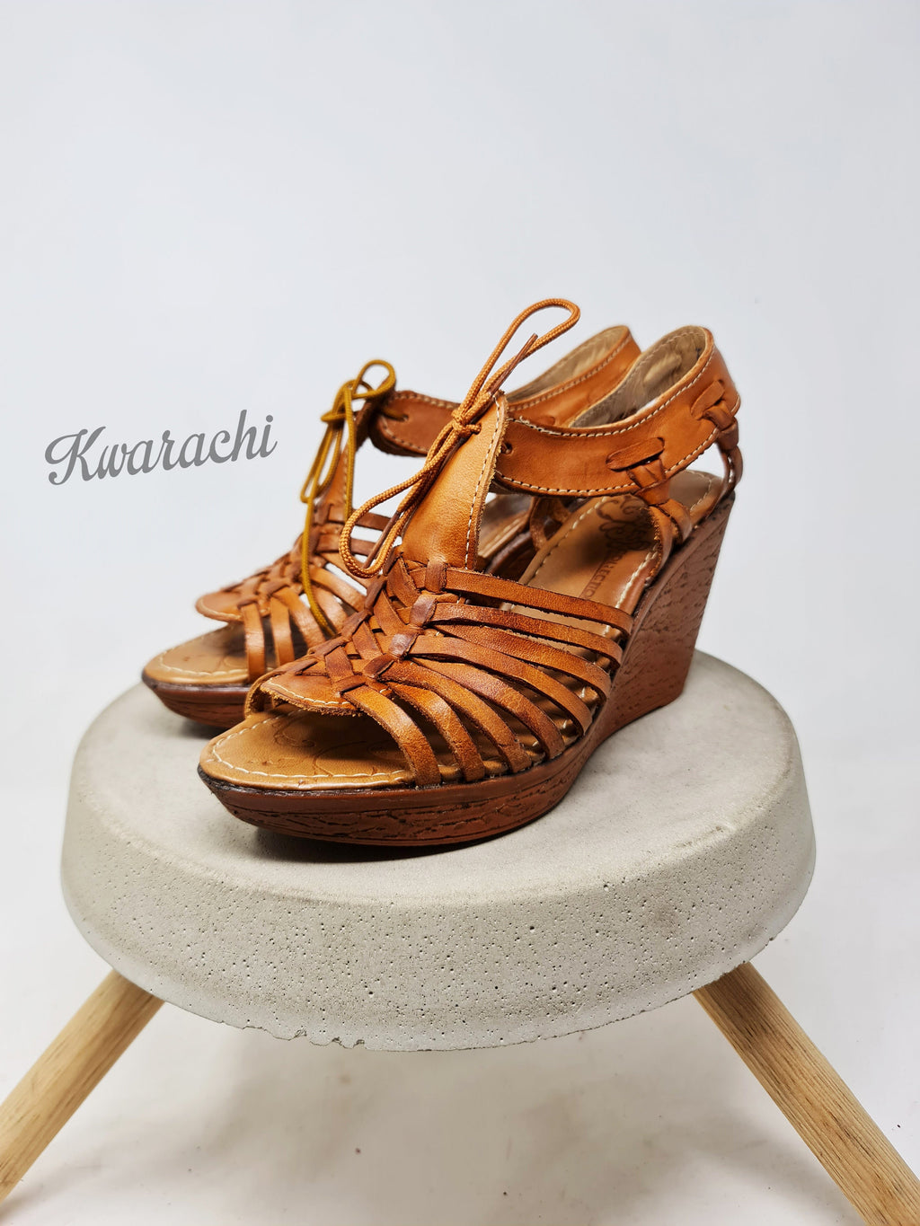 Huaraches for women, Mexican huaraches, high huaraches, Handmade, leather. Traditional Mexican huarache. Made in Mexico.