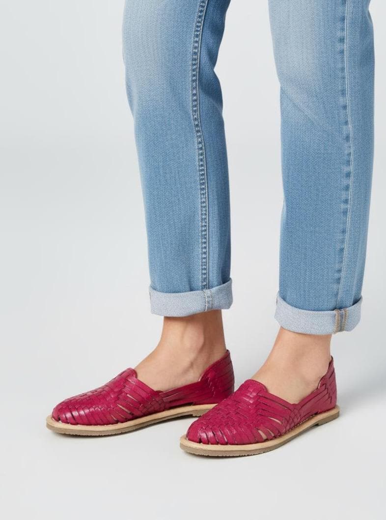 Magenta huaraches for women, handmade shoes for women
