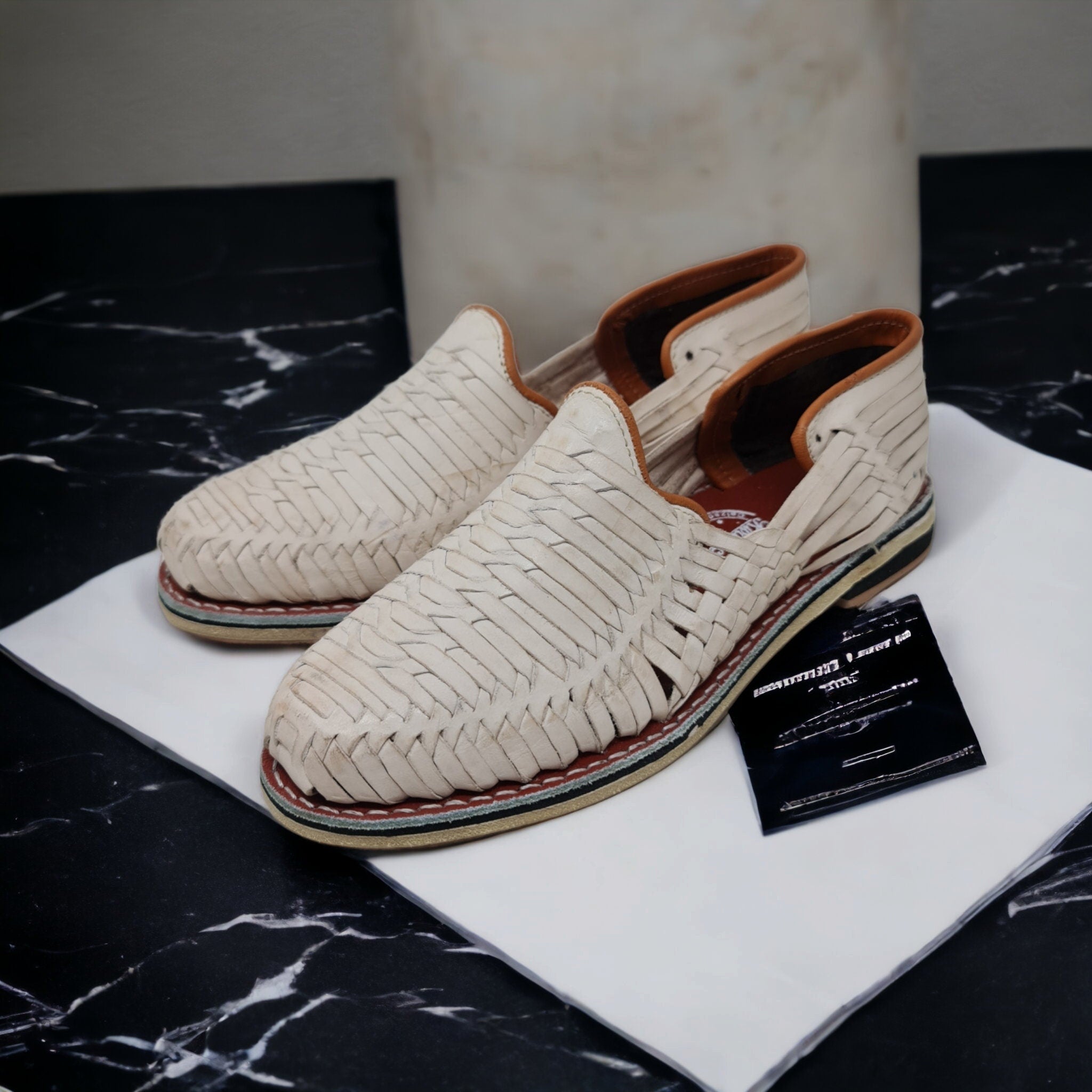 Men's Mexican Huaraches with leather sole - Men's Leather Sandals Mexico. Natural tan color, NOT pure white