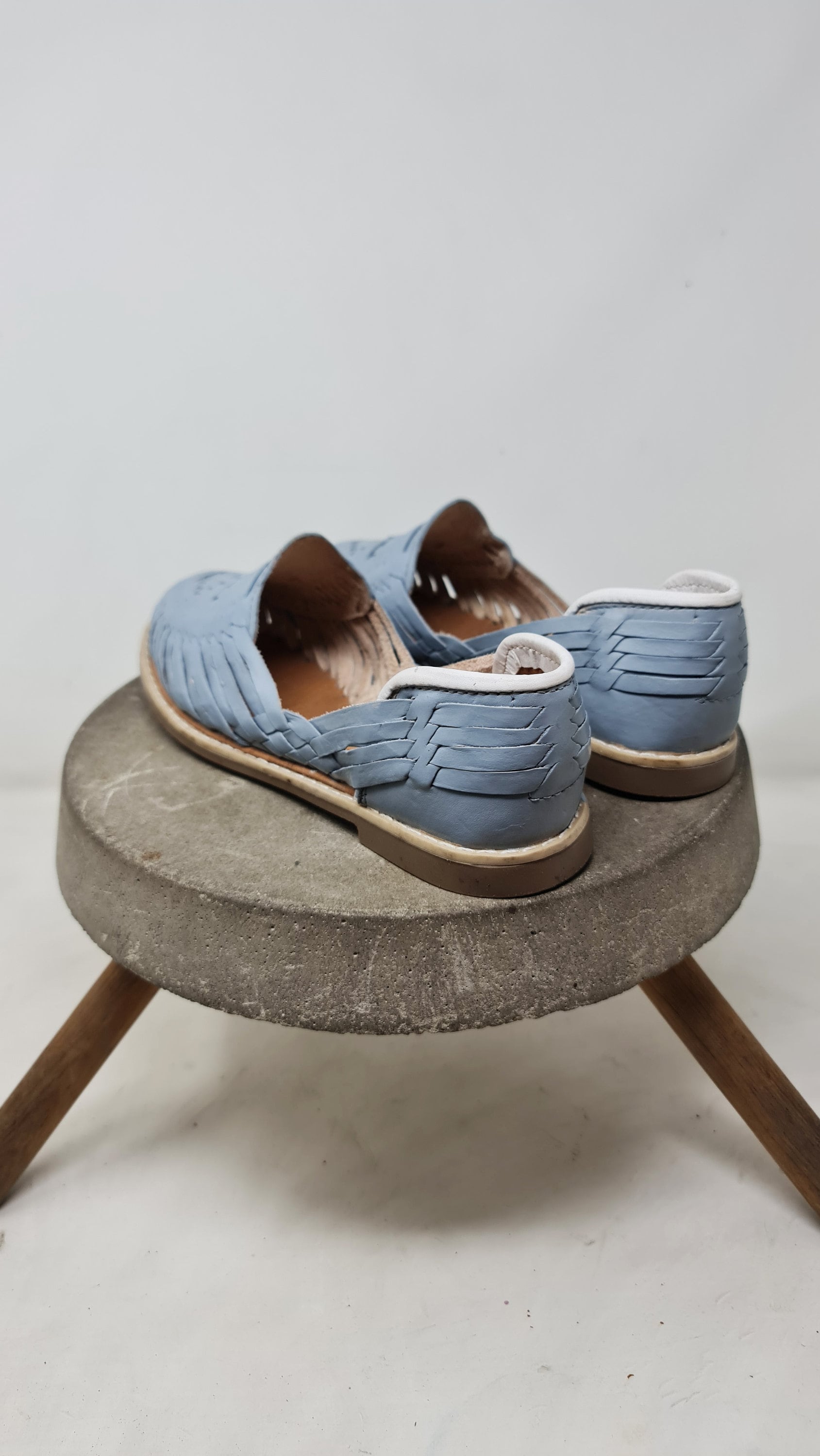 Exclusive Mexican Huaraches for Women in Light Grey, Closed Toe - Authentic, Fresh and Comfortable - Shipped Directly from Mexico