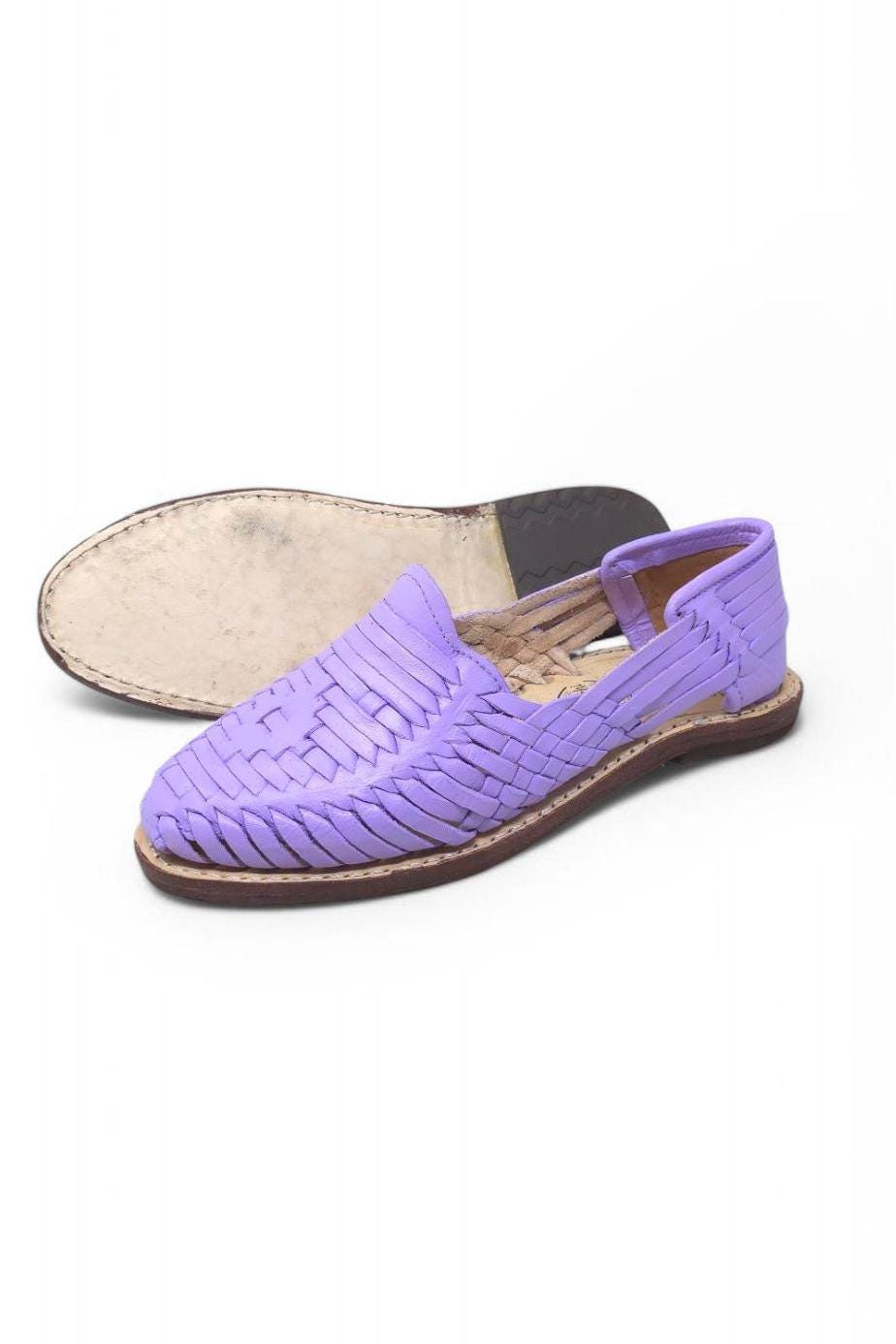 Mexican huaraches for women in lilac – Handcrafted, comfortable, and with authentic leather sole