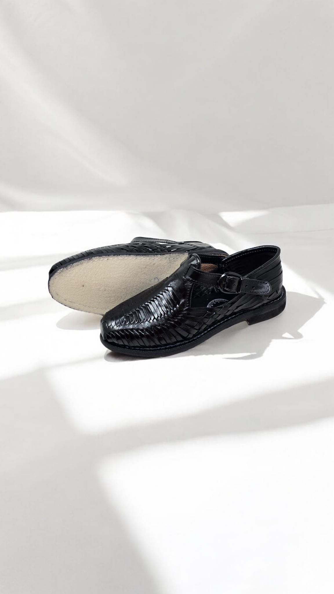 Men's huaraches with strap, Closed toe sandals. Made in Mexico, size 7 US - 14 US