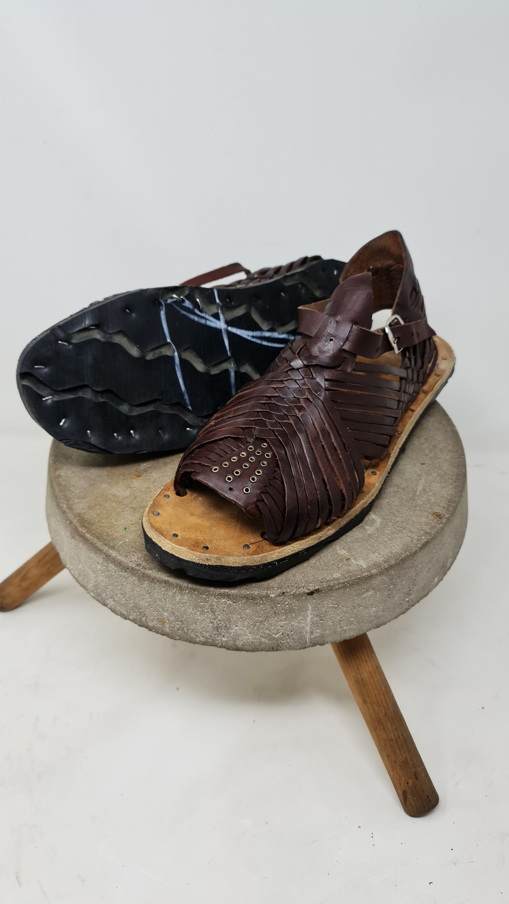 Huaraches mexicanos genuinos color natural o marrón para hombre, sandalias de cuero fabricadas por artesanos mexicanos