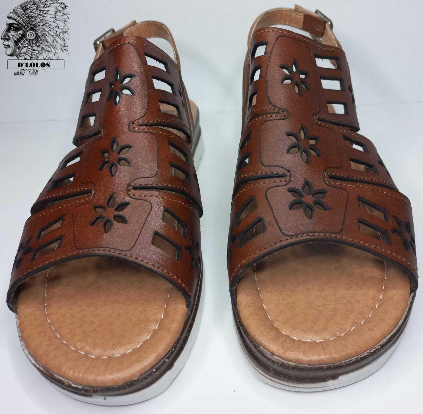 Handmade brown huaraches for women with adjustable strap | Comfortable and fresh Mexican sandals | Made in Mexico
