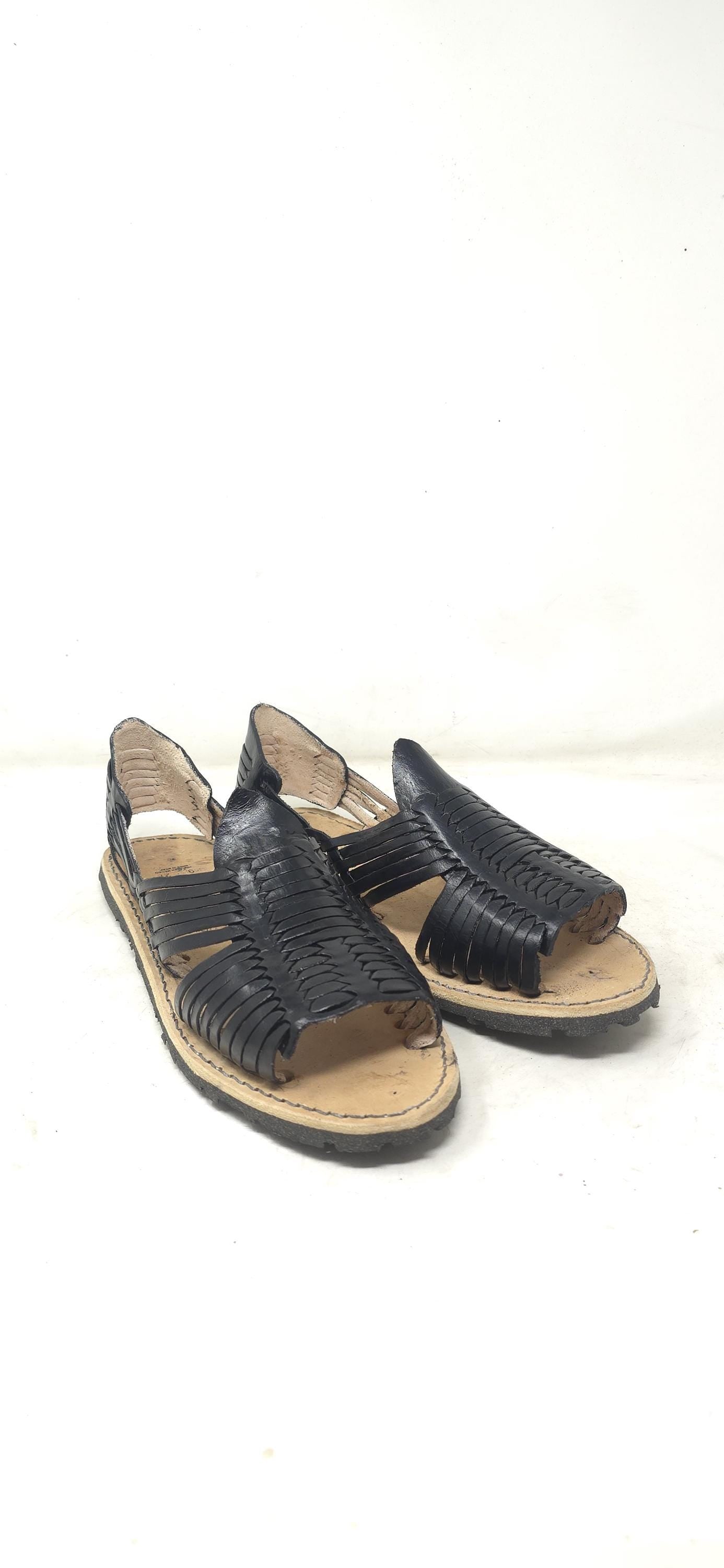 Mexican open-toe huaraches for men, genuine leather, thin straps, black rubber sole, made in Mexico