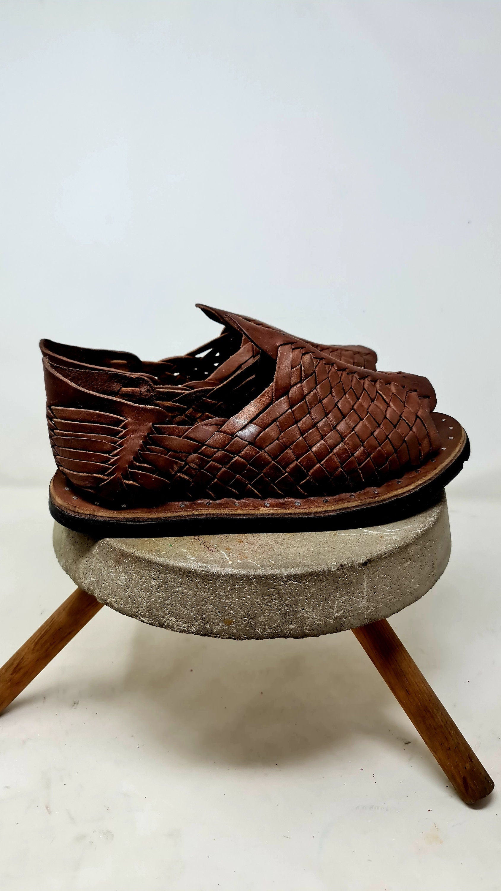 Classic Men's Huaraches with Durable Tire Sole - Tough and Long-Lasting