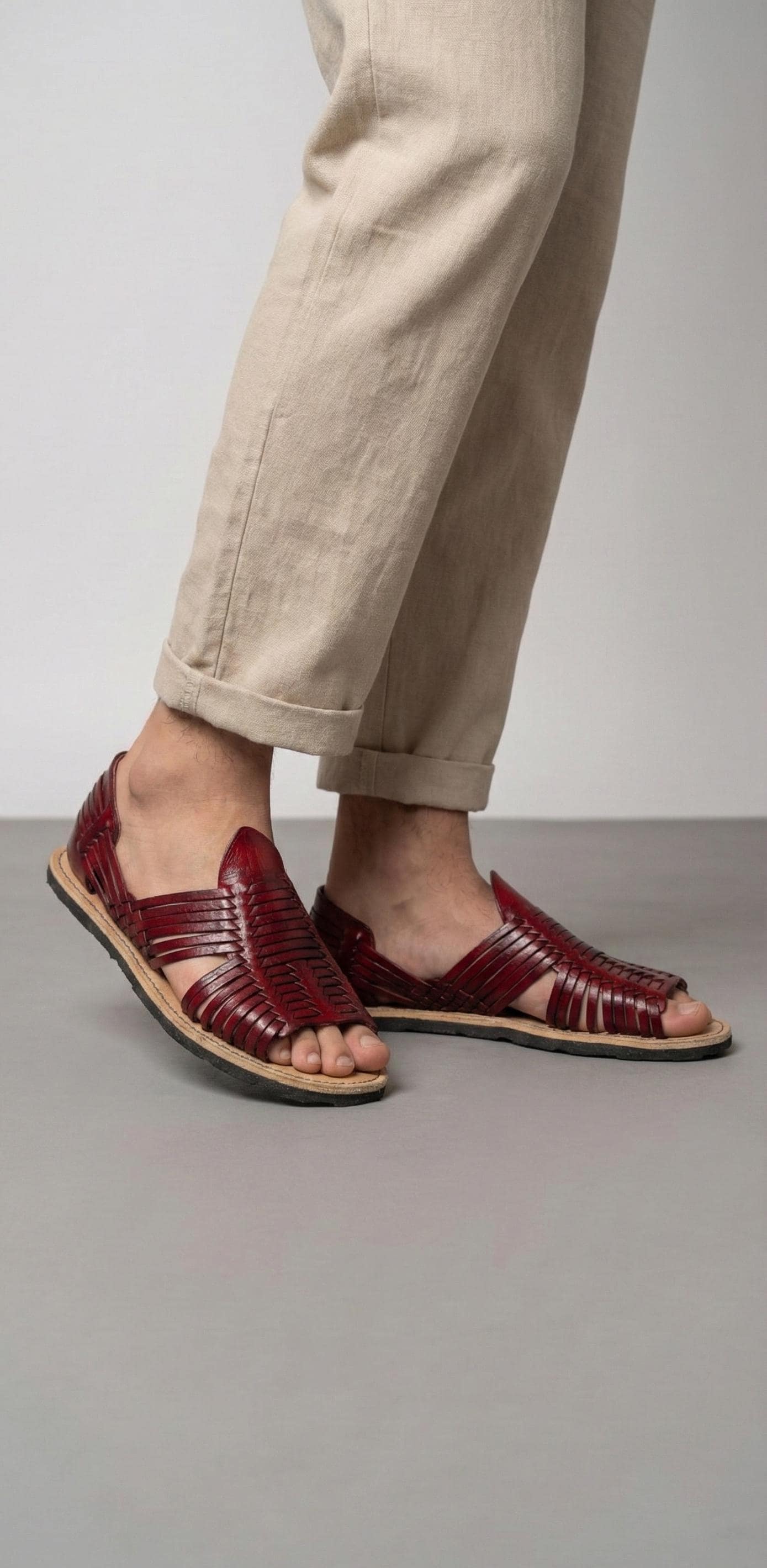 Men's open-toe Mexican huaraches, genuine leather, burgundy color, thick rubber sole, made in Mexico