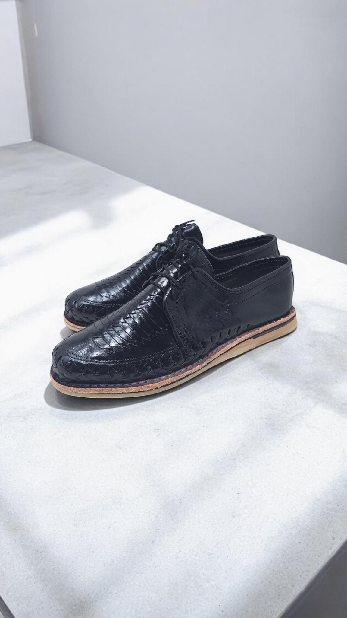 Leather Lace-Up Huaraches | Handmade Mexican Closed-Toe Sandals | Traditional Handmade Men's Shoes