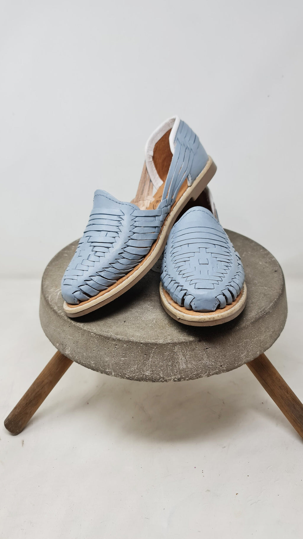 Exclusive Mexican Huaraches for Women in Light Grey, Closed Toe - Authentic, Fresh and Comfortable - Shipped Directly from Mexico