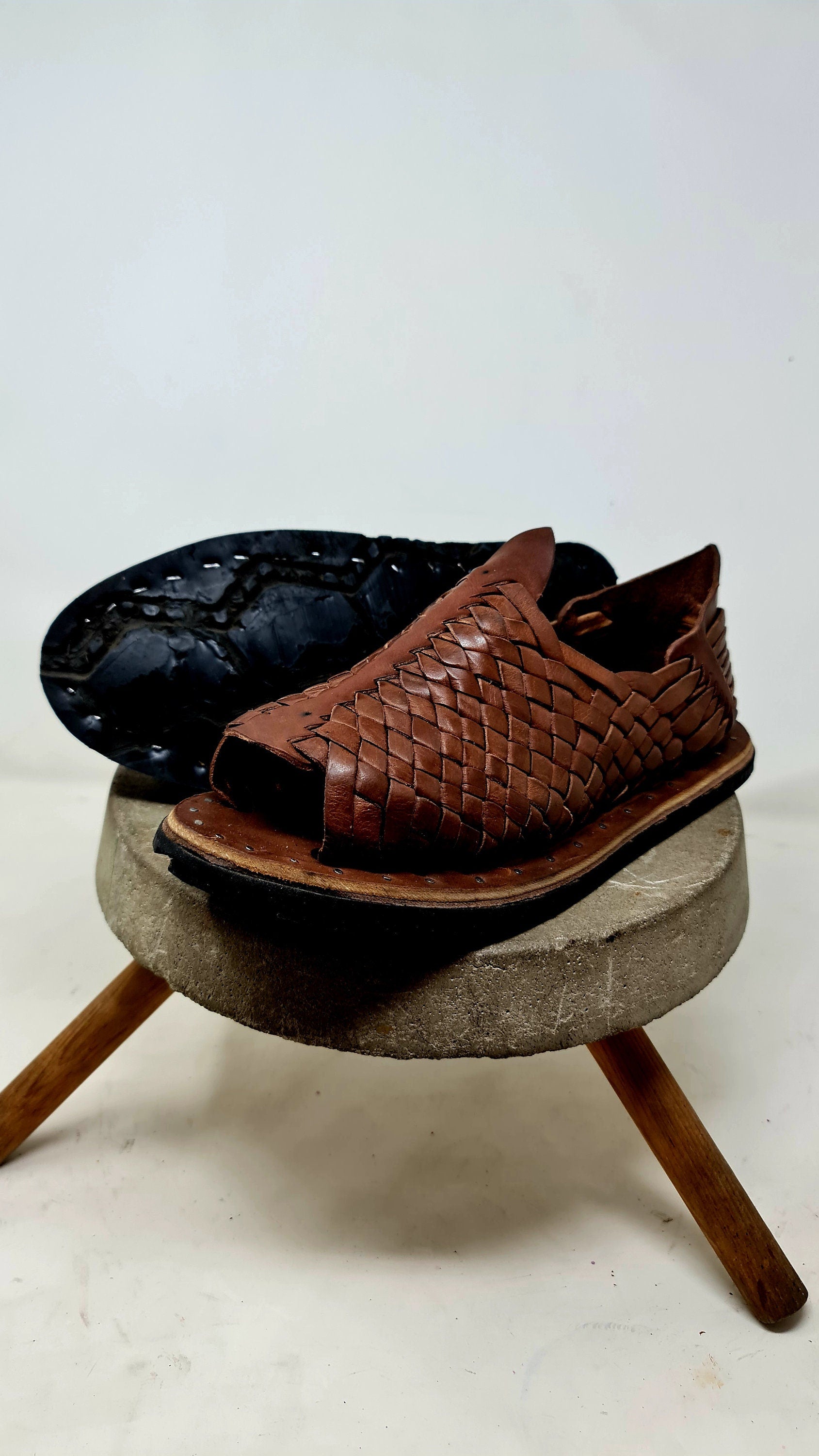 Classic Men's Huaraches with Durable Tire Sole - Tough and Long-Lasting