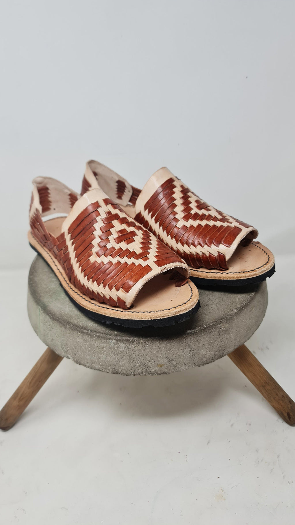 Men's Mexican leather huaraches, handcrafted sandals made in Mexico