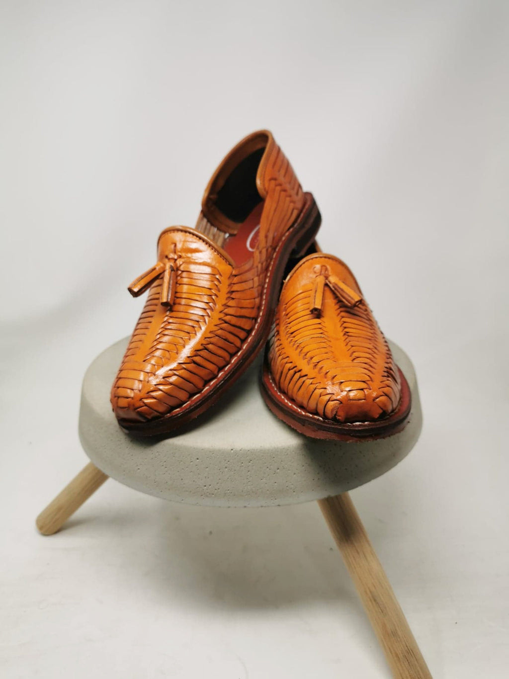 Mexican huaraches for men, 100% leather, shoes made in Mexico.