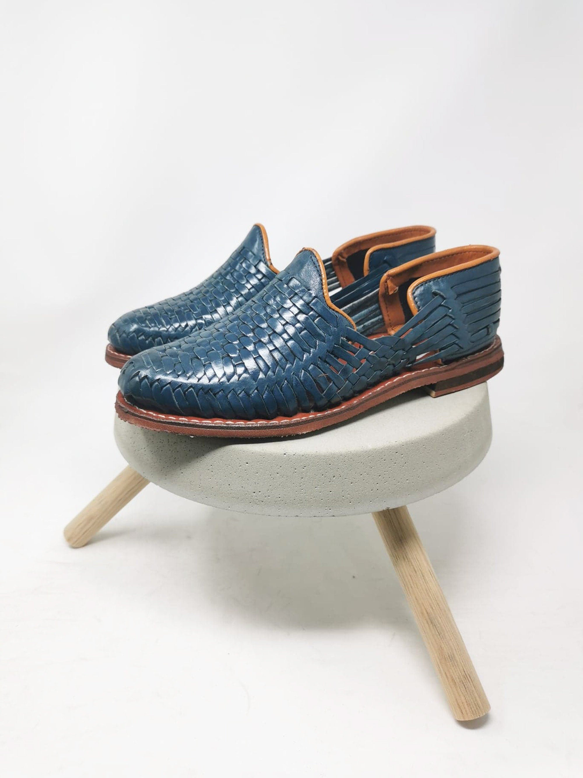 Men's blue huaraches, handmade leather shoes, made in Mexico