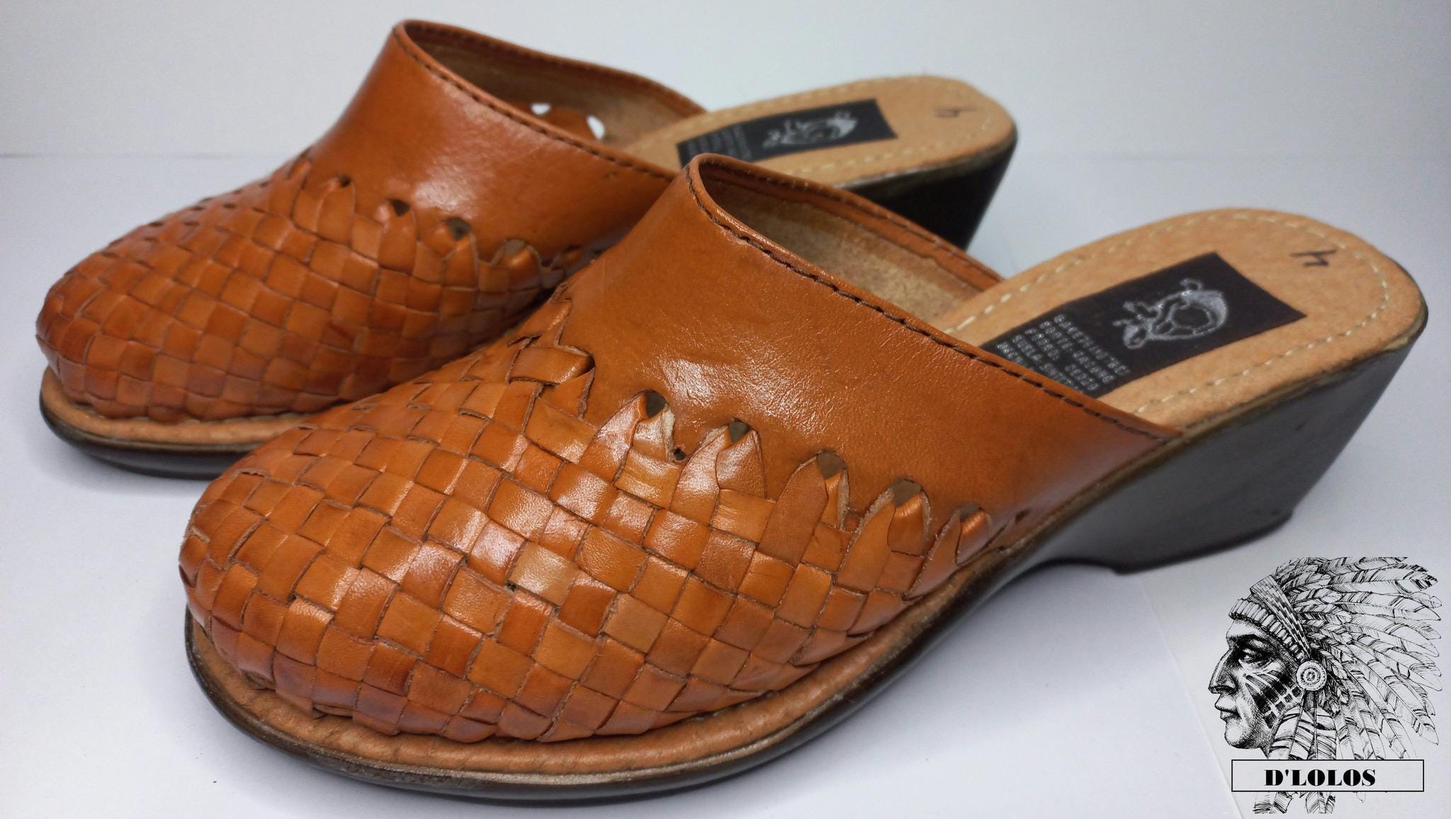 Women's platform huaraches | Closed toe, backless | Honey or reddish woven leather | Handmade in Mexico