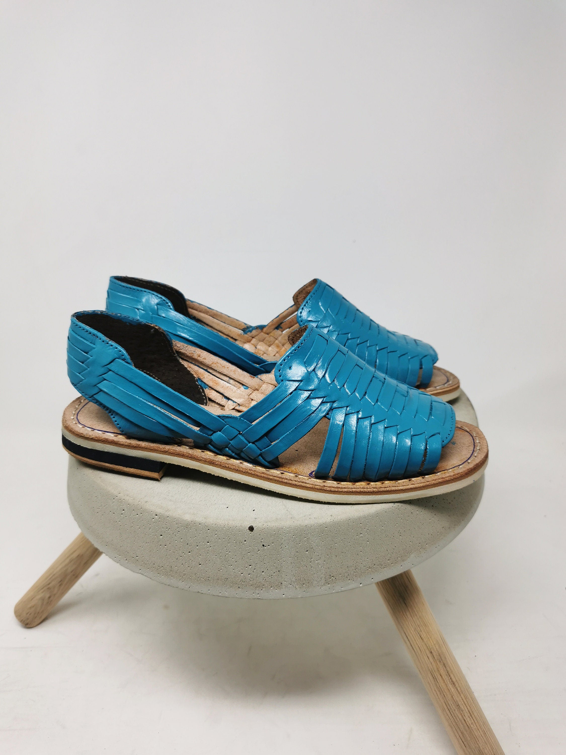 Women's Open-Toe Mexican Huaraches in Blue