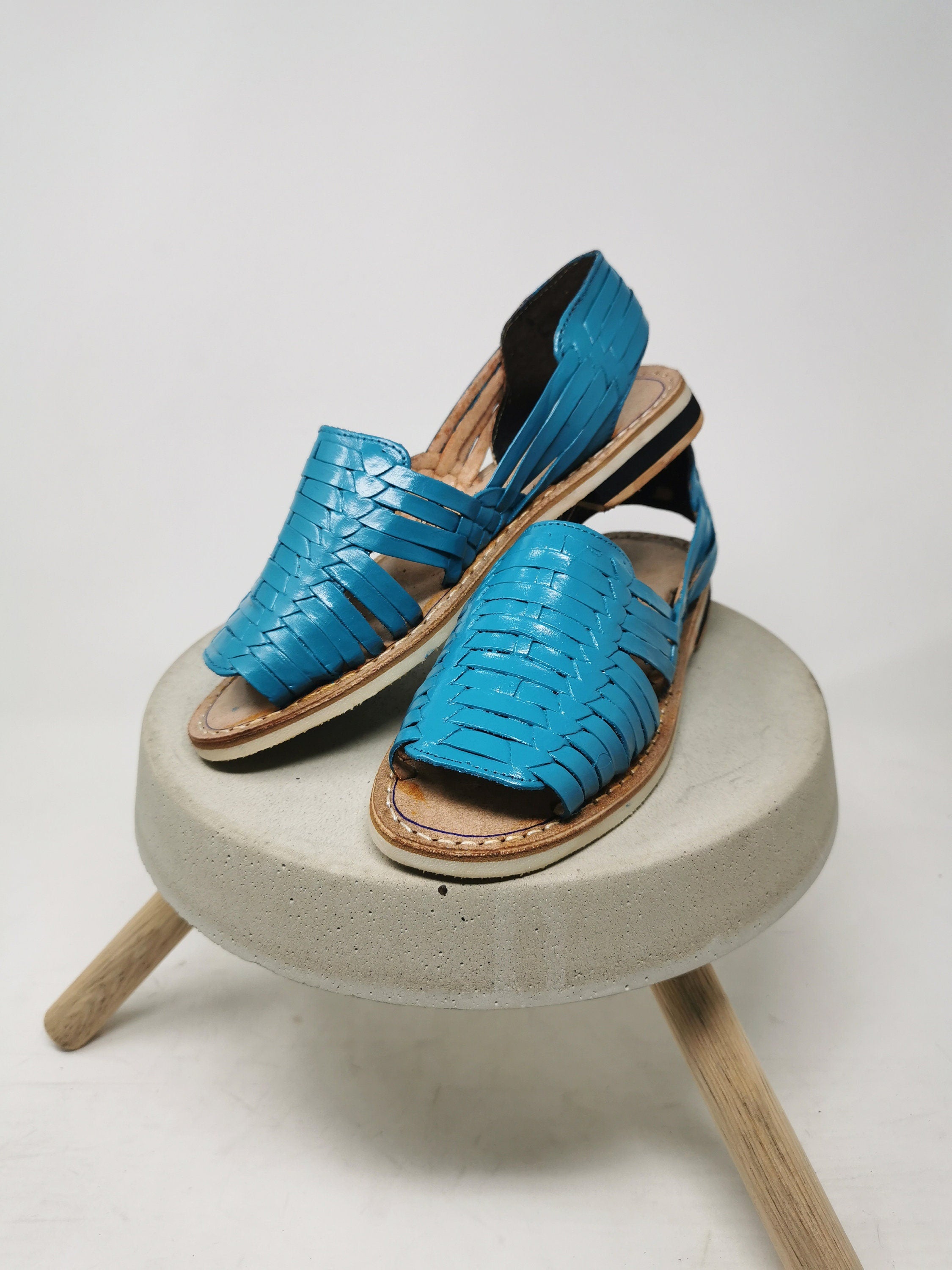 Women's Open-Toe Mexican Huaraches in Blue