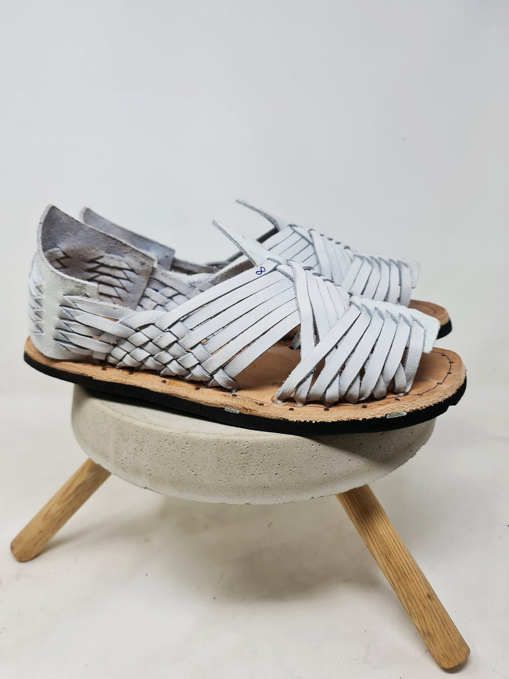 Men's white-strap Mexican huaraches