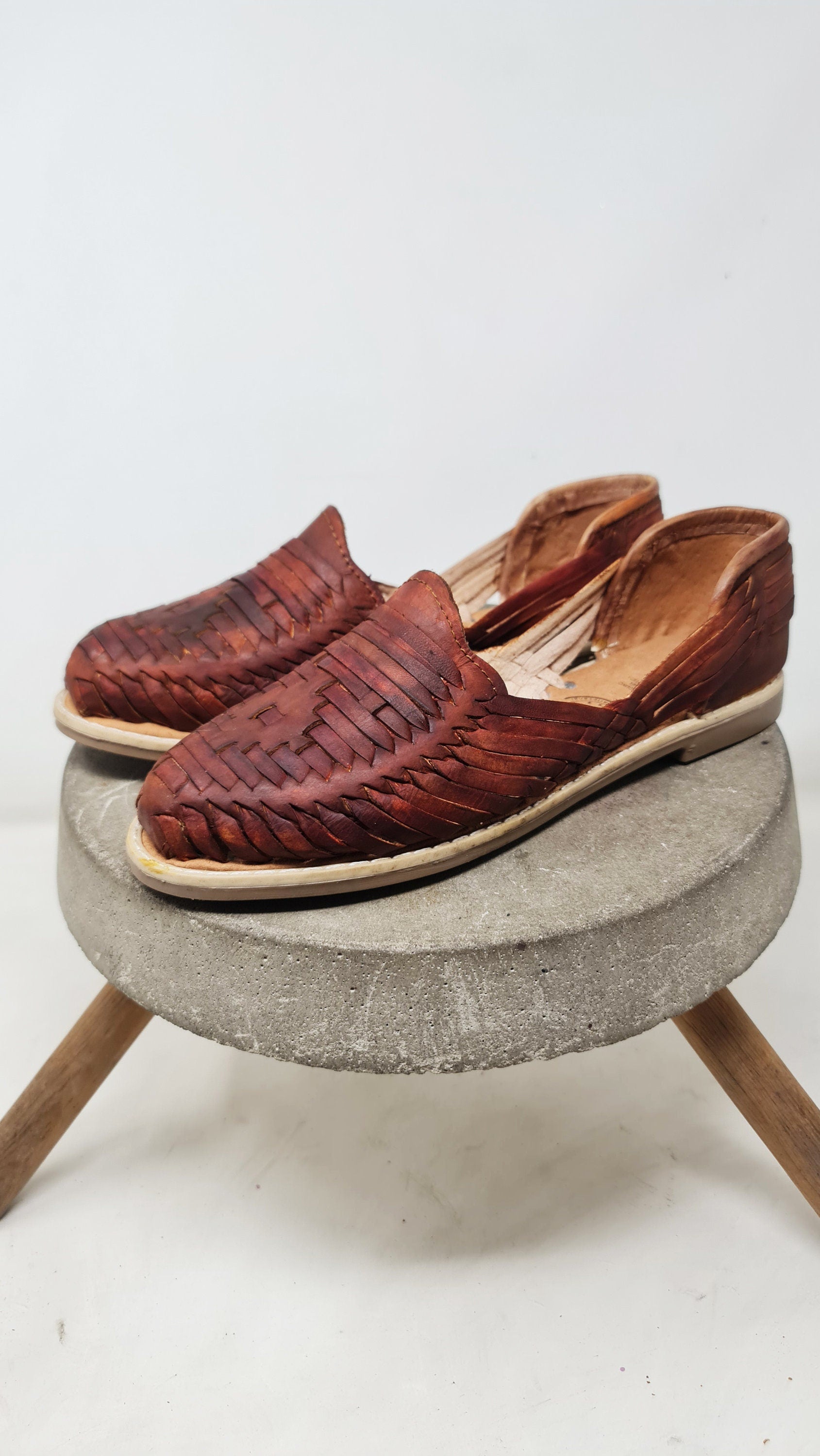 Mexican Huaraches for Women in Medium Brown Vintage, Closed Toe - Comfortable, Cool, and Authentic - Shipped Directly from Mexico