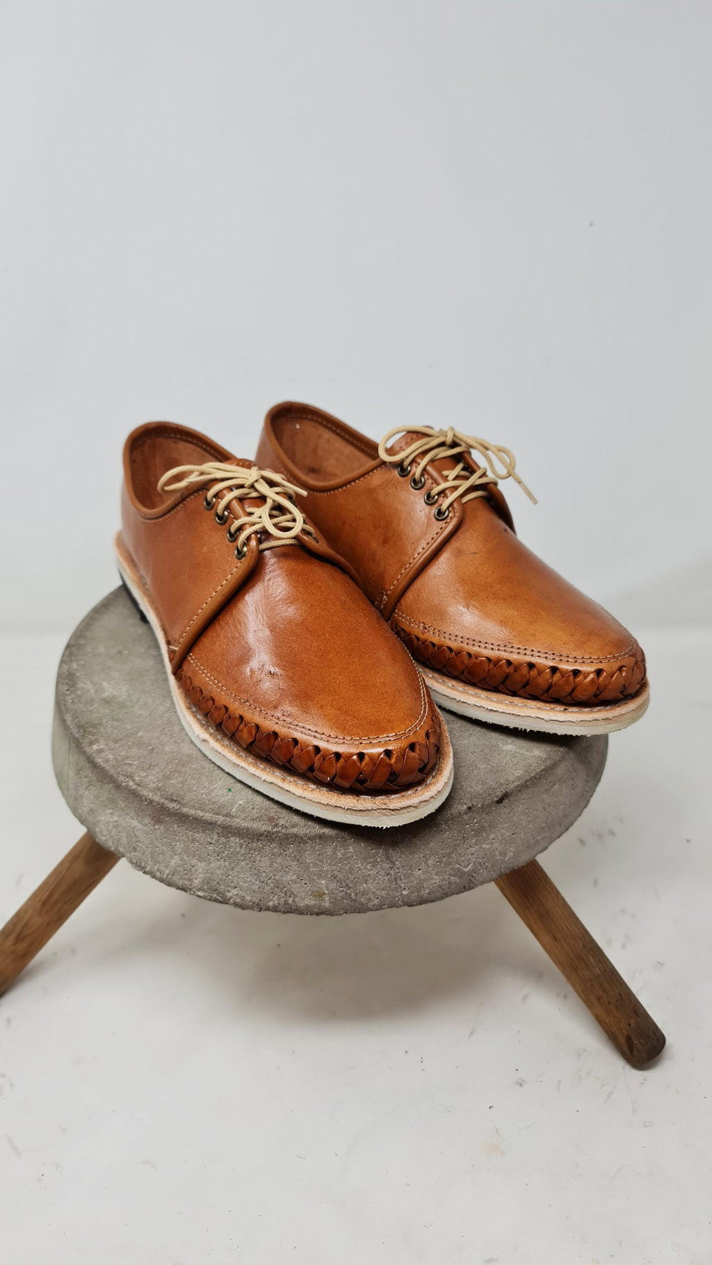 Men's light brown leather lace-up shoes, leather huaraches made in Mexico
