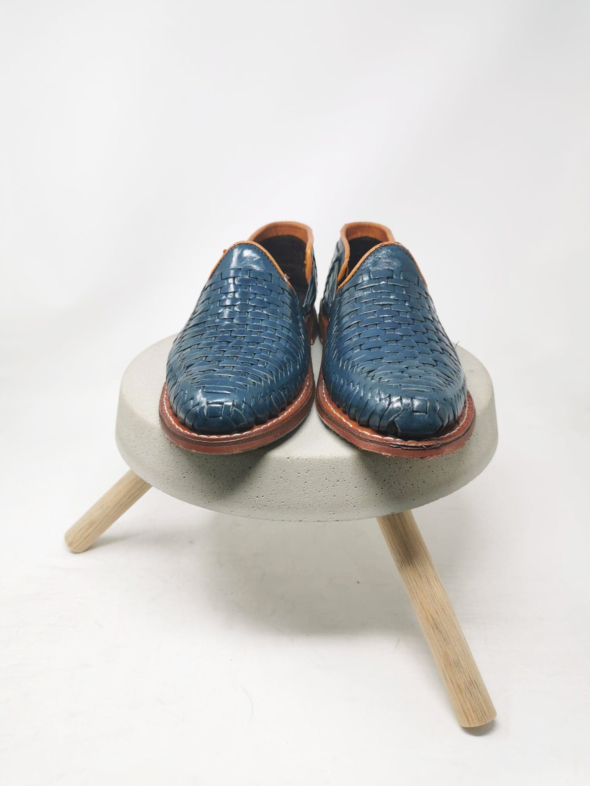 Men's blue huaraches, handmade leather shoes, made in Mexico