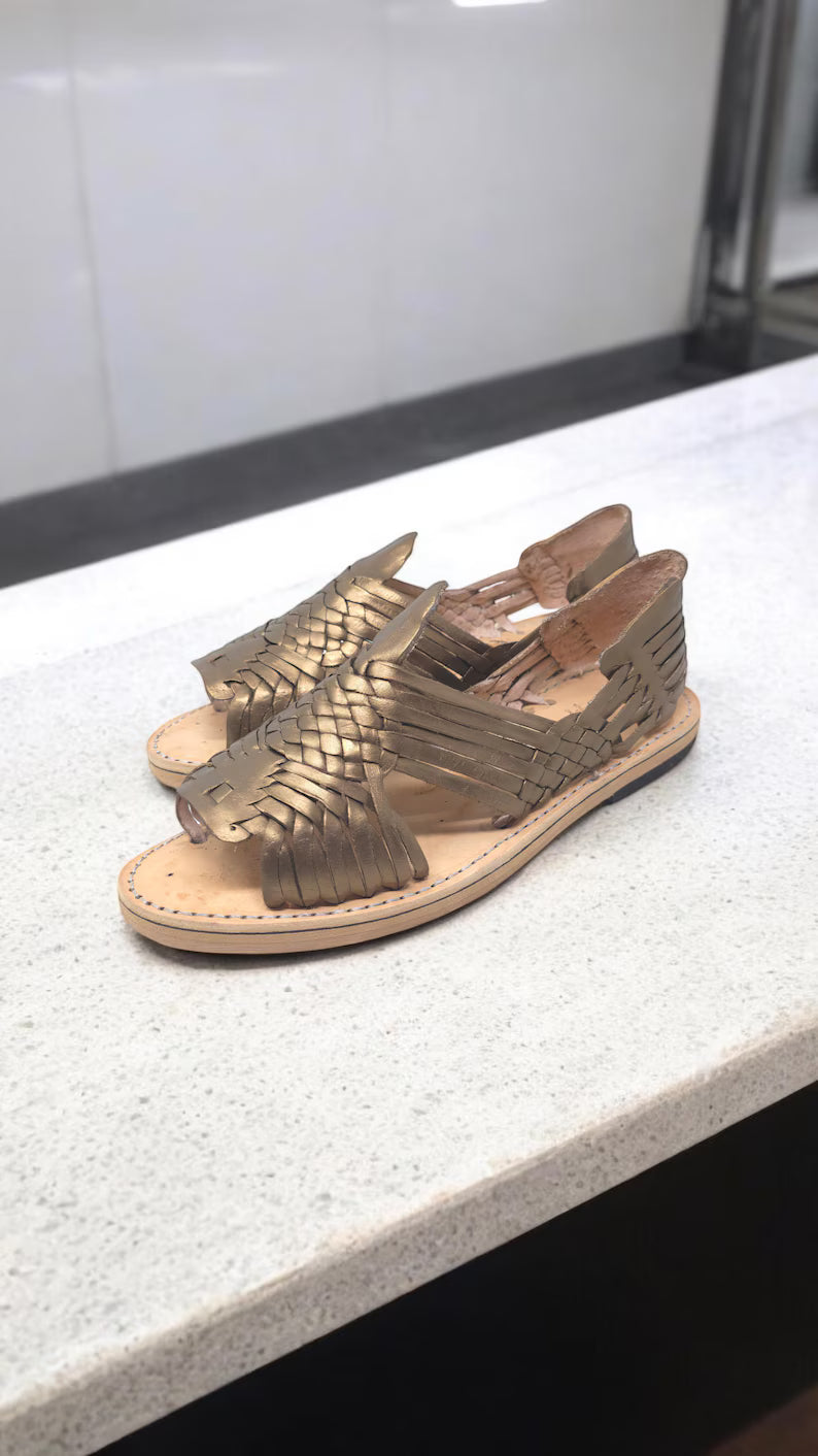Women's colorful metallic huaraches, sole view